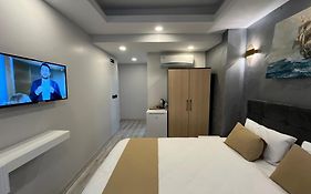 White Palace Halic